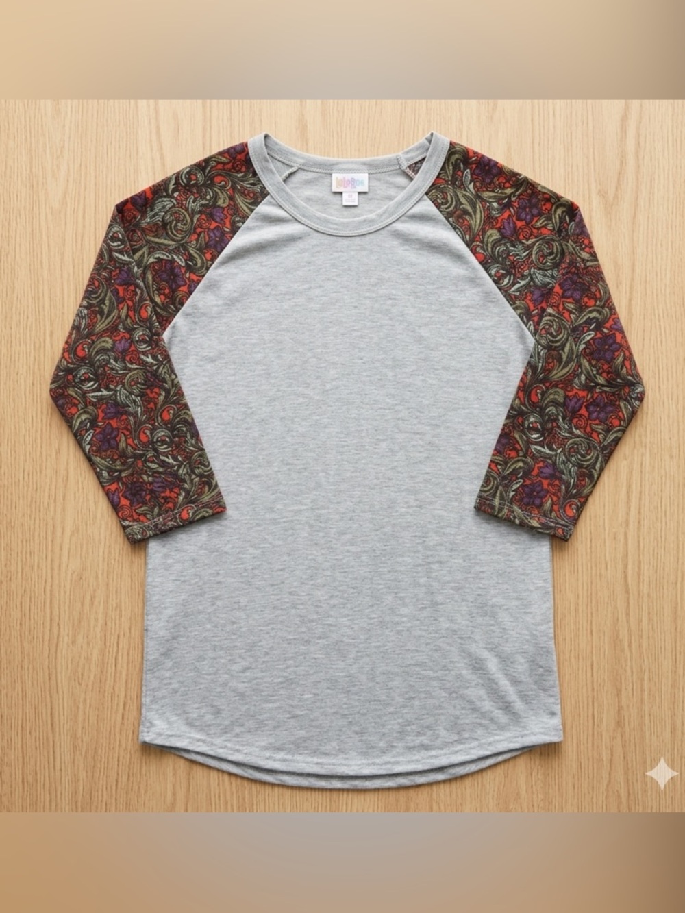 LuLaRoe Randy Baseball Tee Size Small - Picture 2 of 7